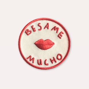 MATHILDE CABANAS - ÉCUSSON BESAME MUCHO