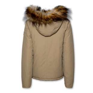 AO76 - PARKA
