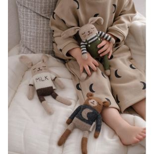 MAIN SAUVAGE - DOUDOU LAPIN | SALOPETTE OLIVE