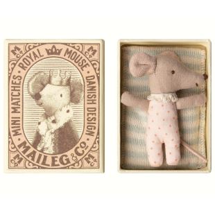 MAILEG - BÉBÉ SOURIS ENDORMI OU ÉVEILLÉ - FILLE