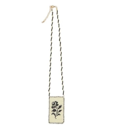 COLLIER | WHITE