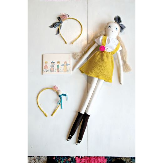POUPÉE MININA DOLL MUSTARD RUSSIA